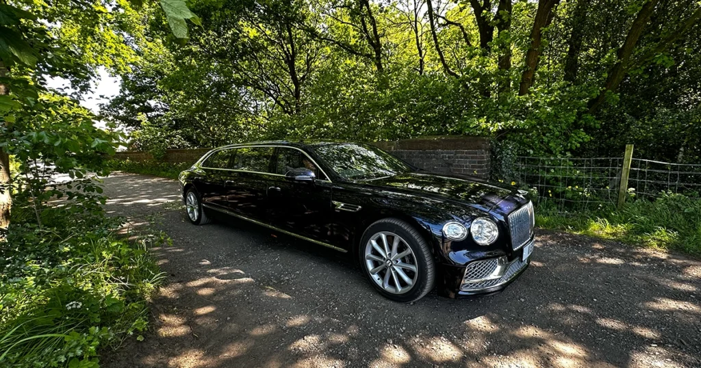 Bentley Fklying Spur Limousine Front