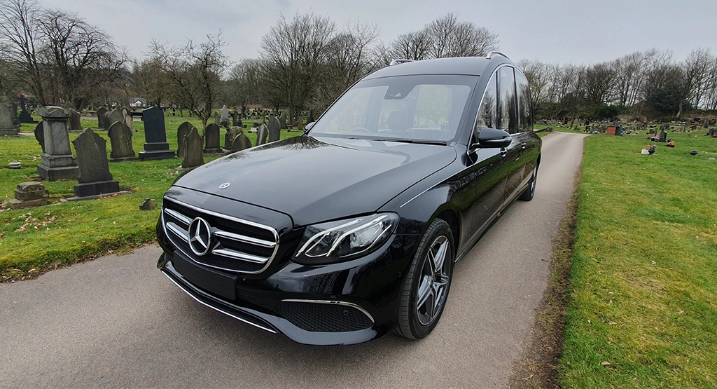 Mercedes E-Class Hearse Front